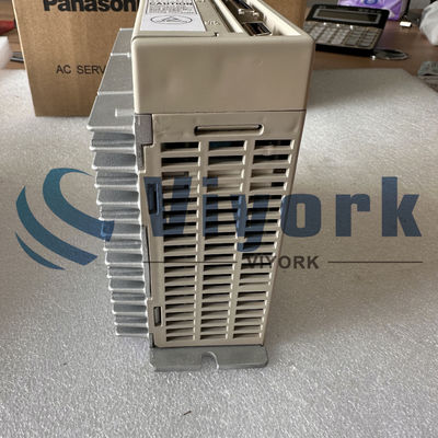 Panasonic MSD043A1XX SERVO DRIVE 200V 400W NEW