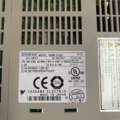 NEW Yaskawa SGDM-01ADA SERVO AMPLIFIER 2AMP 3PH 200/230VAC 50/60HZ 100W