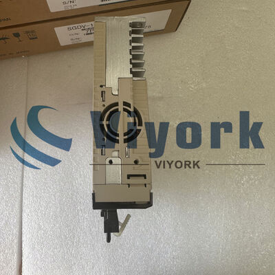 Yaskawa SGDV-1R6A11A SERVO DRIVE 3-PHASE 200-230VAC 50/60HZ 1.6AMP 200W NEW
